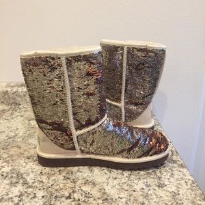 UGG short boots